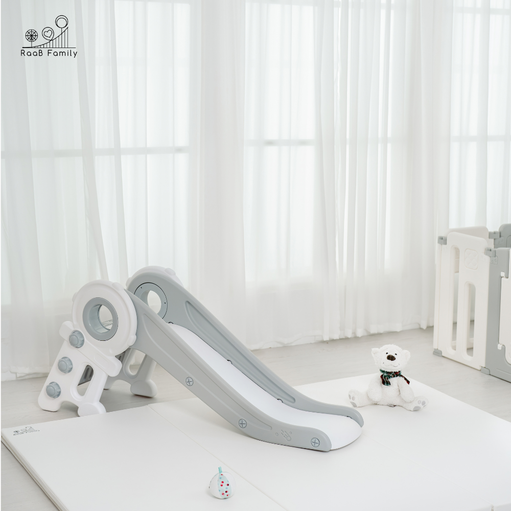 GWPM-1 140 x 182.5 x 4 CM High Density Foldable Vegan PU Leather Play Mat